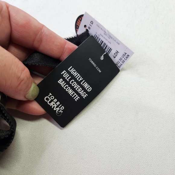 Torrid Curve Skull Roses Full Coverage Lightly Lined Balconette Bra Size 40H - Picture 3 of 6